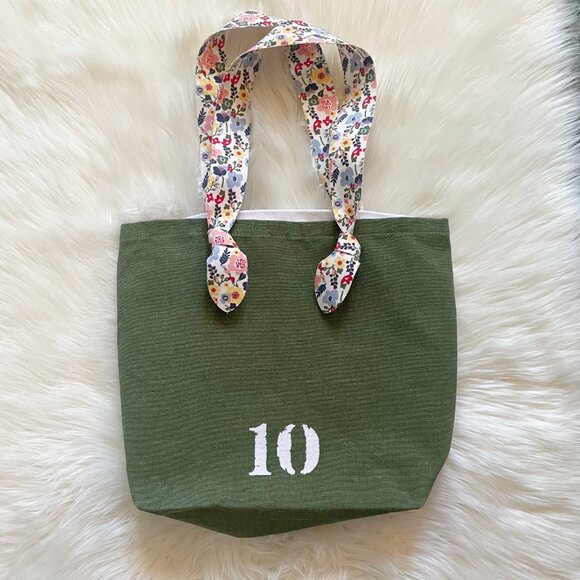 NEW Feed Project x Clarins Cream Army Khaki Green Floral Strap Cotton Tote Bag - Picture 4 of 7